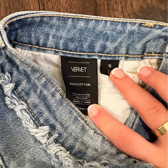 Vervet distressed Jean skirt - Picture 3 of 3